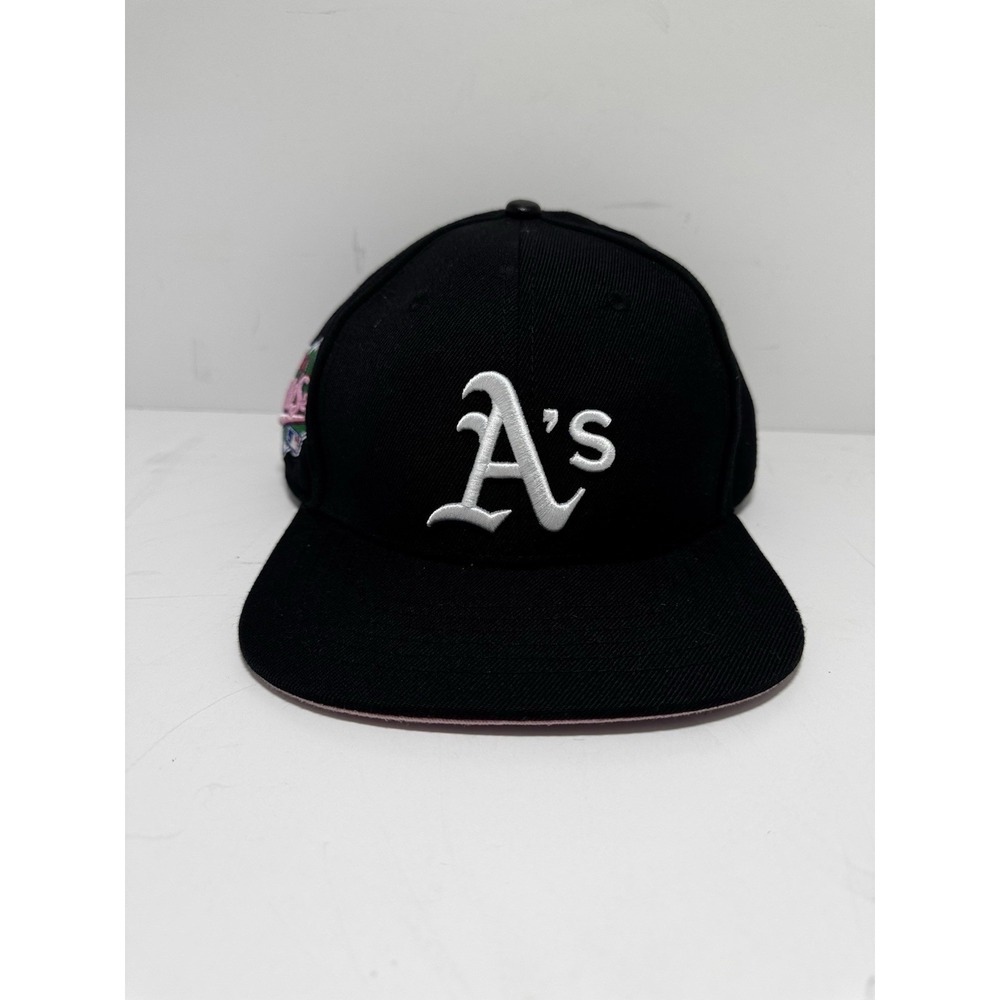 Oakland Athletics Hat Black/Pink Pro Standard 89 World Series SnapBack
